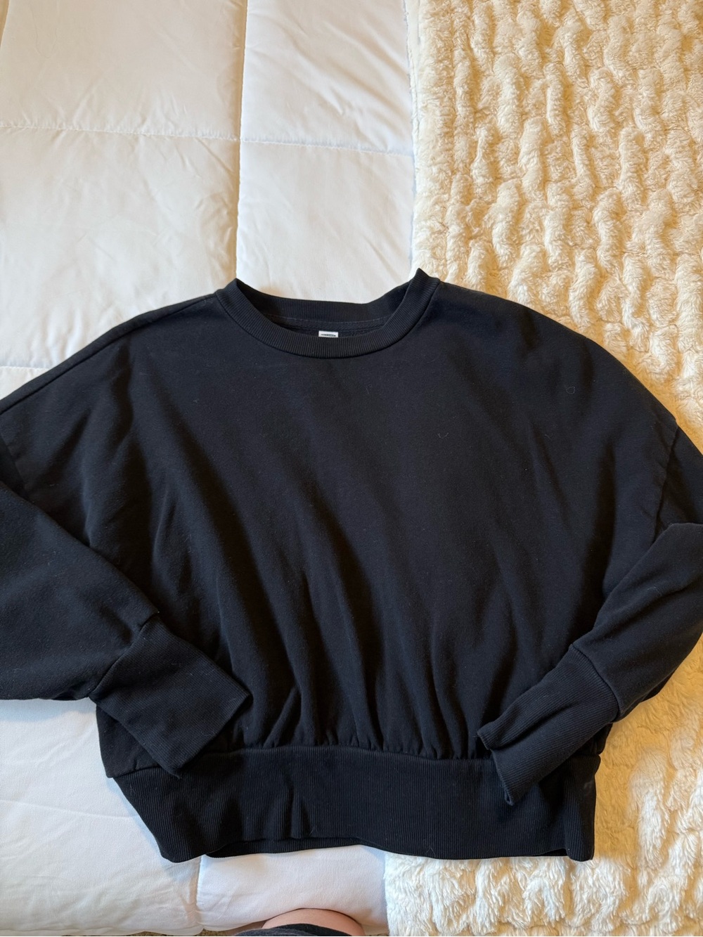 Old Navy Black Crewneck Sweatshirt